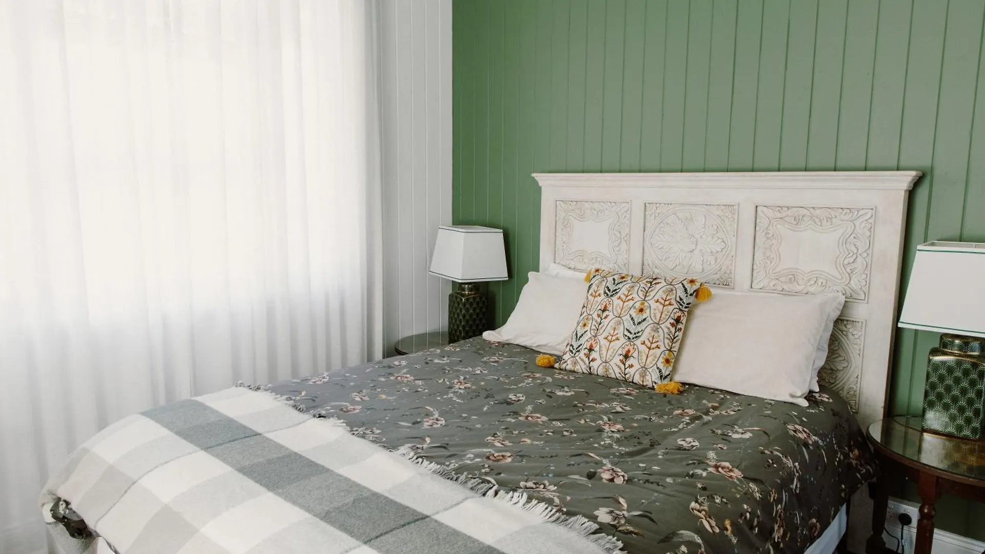 Gracie Cottage Romantic Secluded Hinterland Escape For 2 Mapleton 0*,  Australien